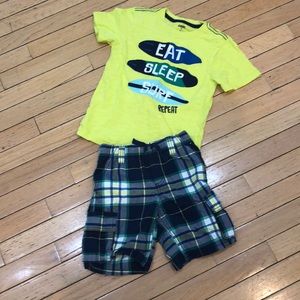 Gymboree sz 5T t shirt & shorts outfit